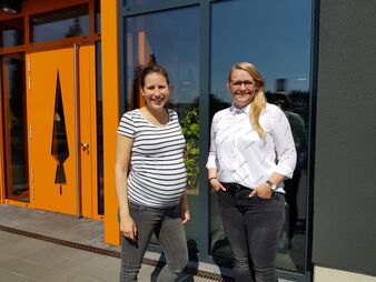 Stabwechsel Freya Pelsis und Caro Metker