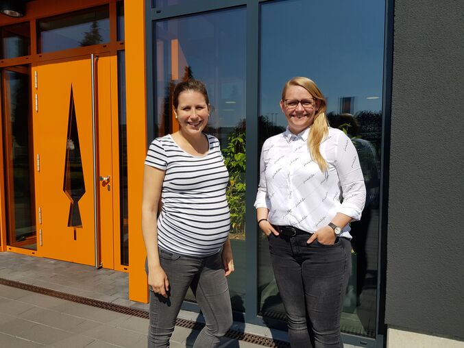 Stabwechsel Freya Pelsis und Caro Metker